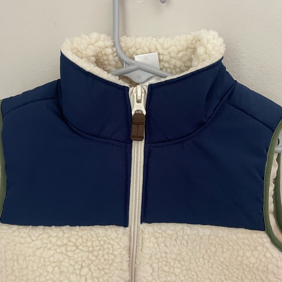 Carter's Cream and Navy Sherpa Vest Size 4T - Picture 2 of 5